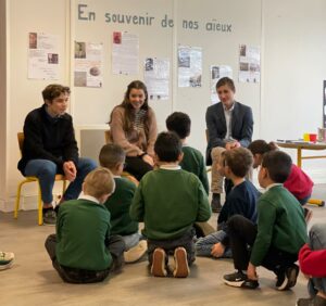 Jeanne D'arc a visité l'école Cours Henri Guillaume le 17 mars